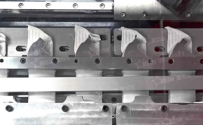 Inclined Neck Bottle Blow Molding Machine