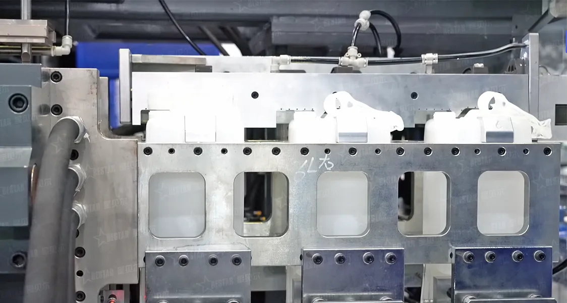 Plastic Barrel Blow Molding Machine