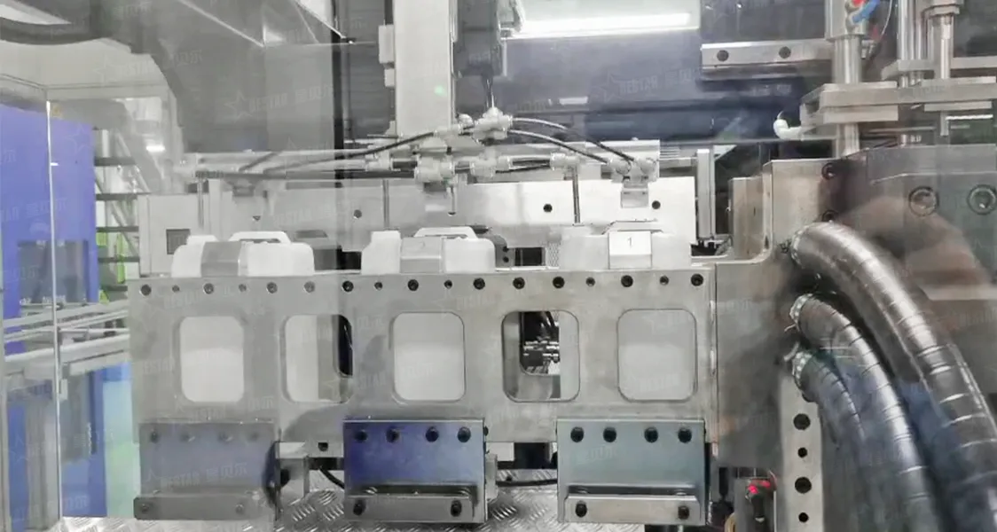 Urea Drum Blow Molding Machine