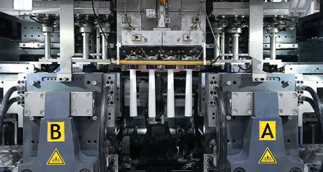 Double Station Blow Molding Machine