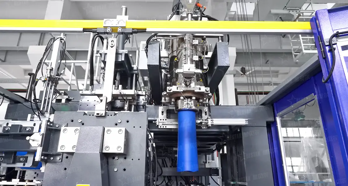 Plastic Stacking Drums Blow Molding Machine